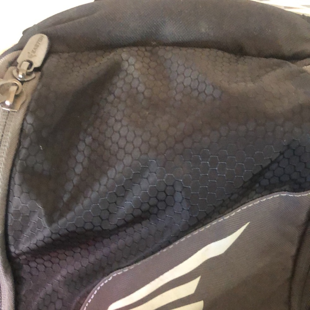 Easton sports outdoors pockets black and Gray Backpack - Picture 9 of 10